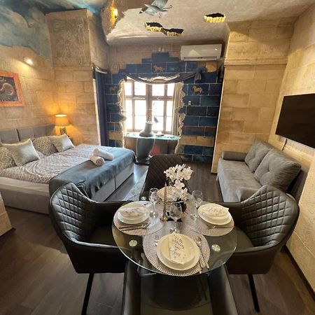 Weissmann Residence Sopron Bagian luar foto